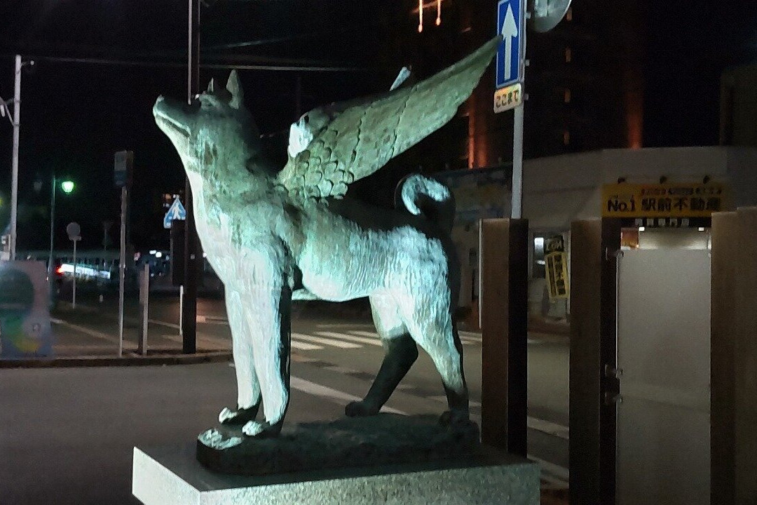 Wing Dog Statue-筑后市必去景点