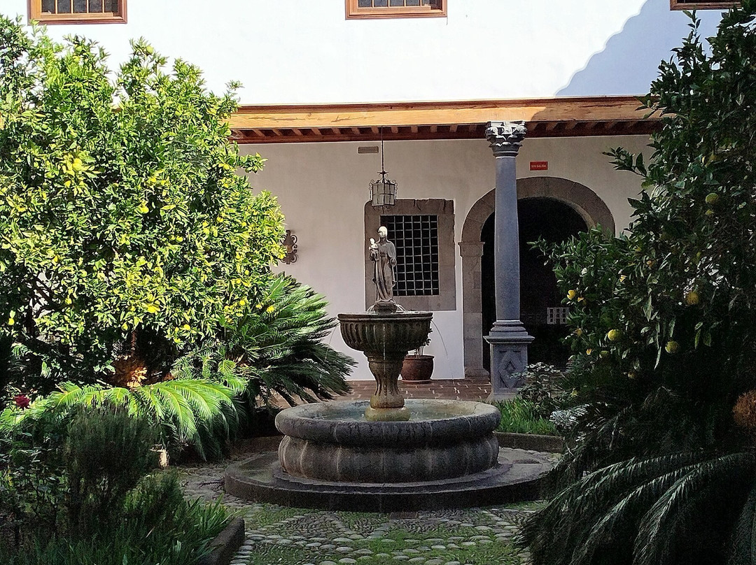 Casa Salazar-拉古纳的圣克里斯托波尔城必去景点