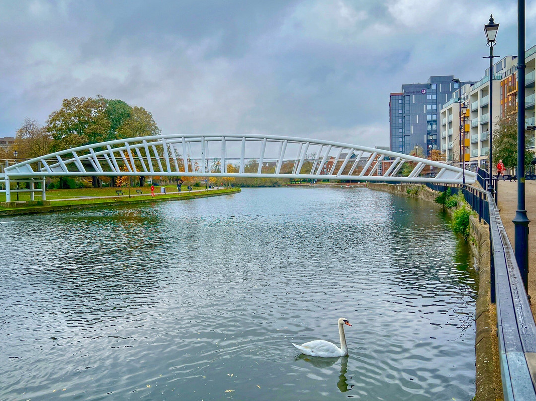 Embankment Riverside景点图片