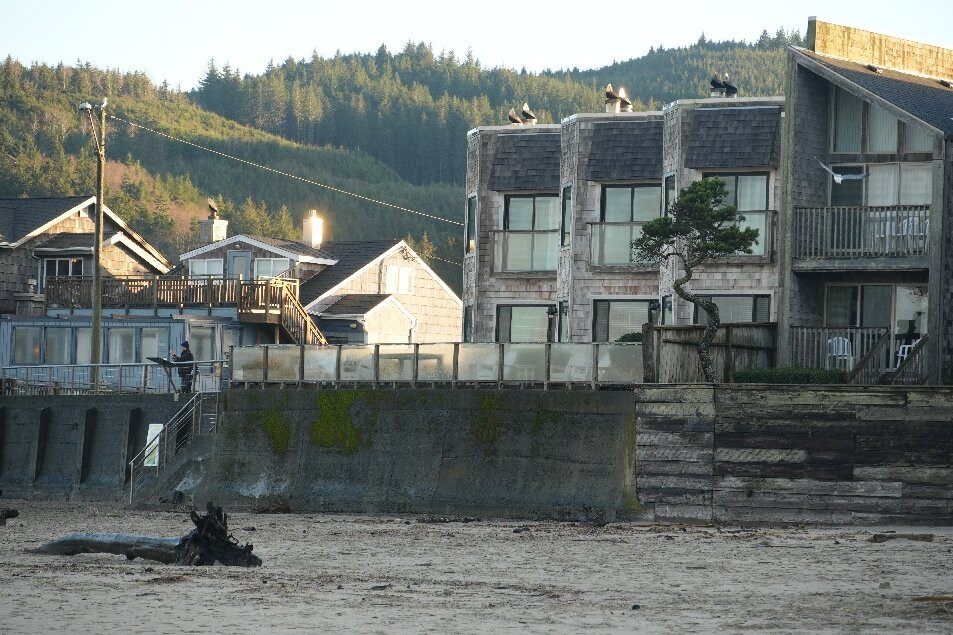 Land's End at Cannon Beach主图