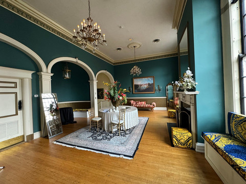 百老汇旅馆主图