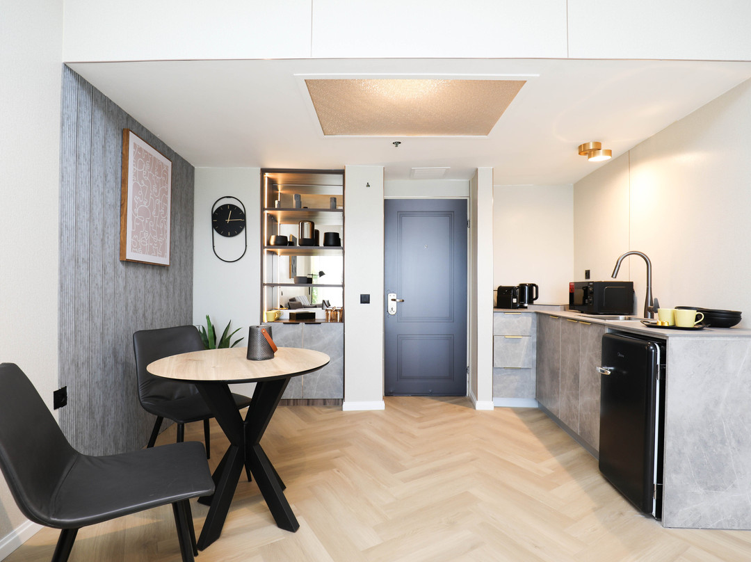 Blue Weiss Hotel主图