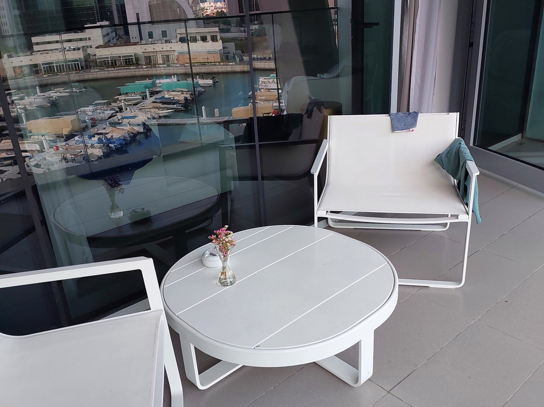 The Abu Dhabi Edition主图