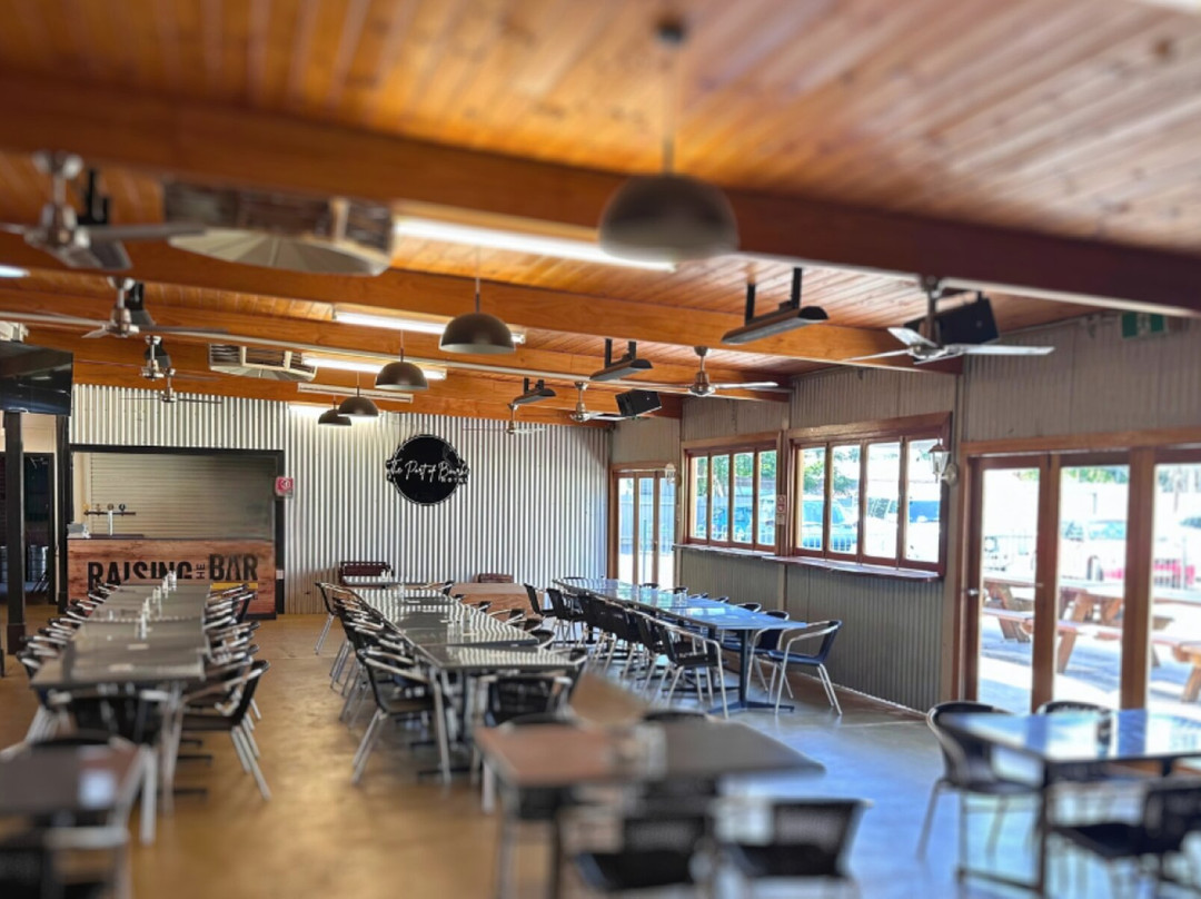 Port Of Bourke Hotel主图