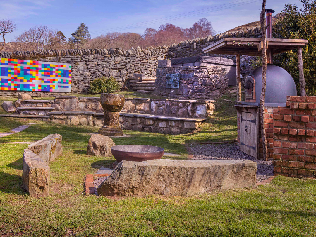 St Curig's Church主图