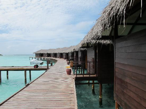 菲利兹尤岛度假村主图