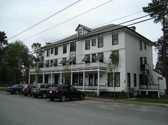 Wellesley Hotel and Restaurant主图