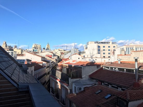 马德里普拉多宜必思尚品酒店主图