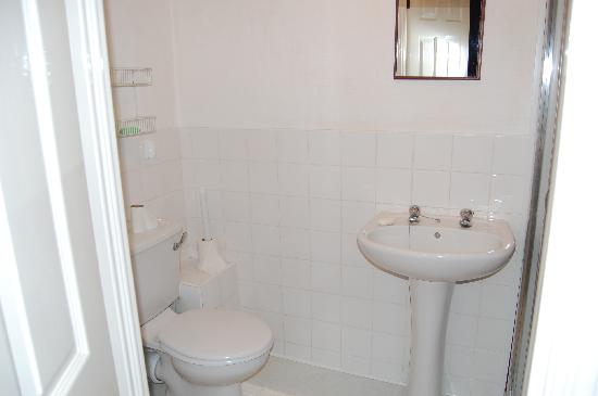 Auld Pickie Bed & Breakfast-浴室