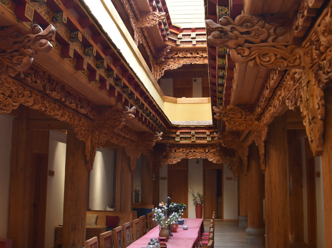 Khimstang Hotel, Shangri-la