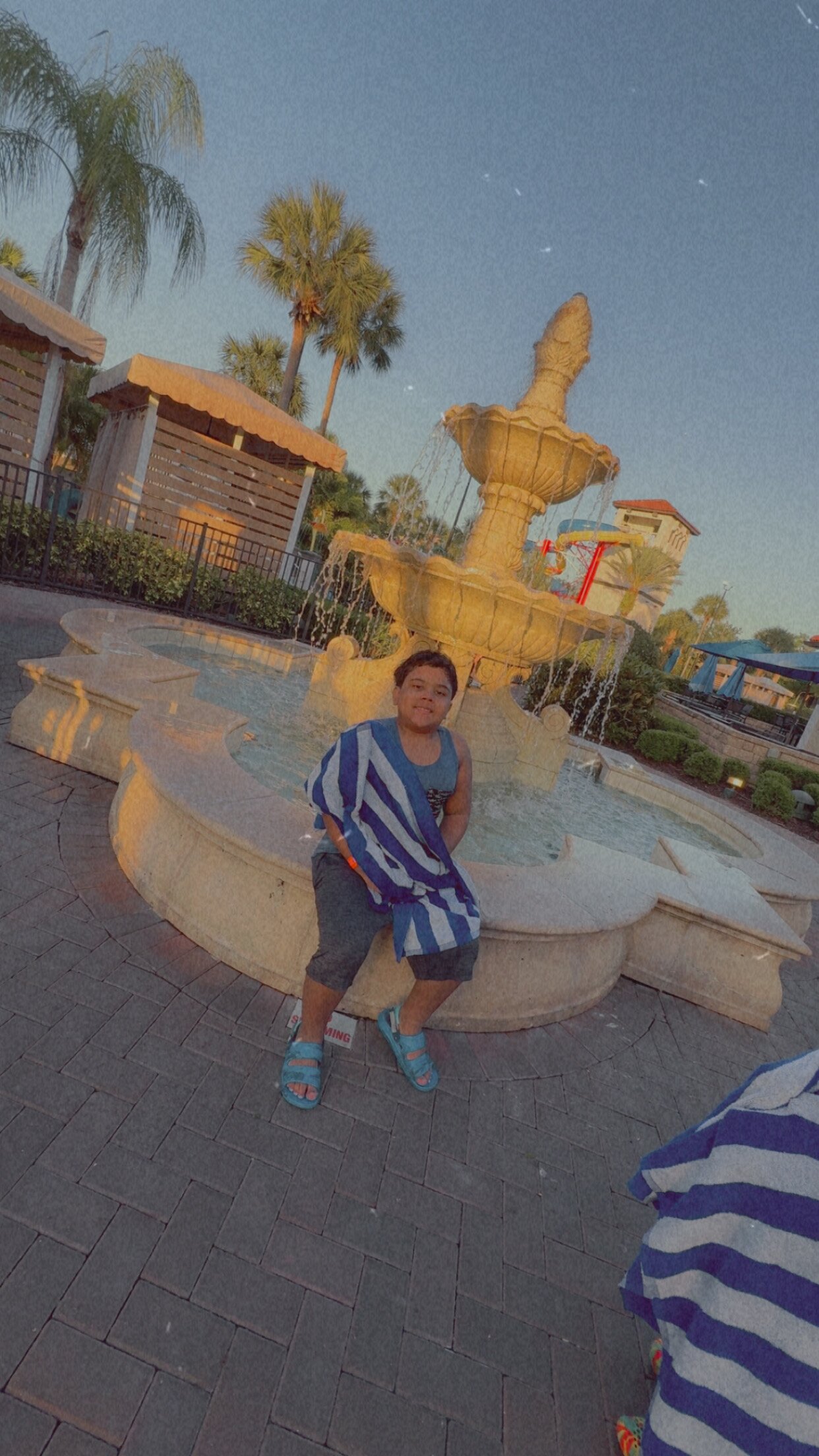 FantasyWorld Resort-官方