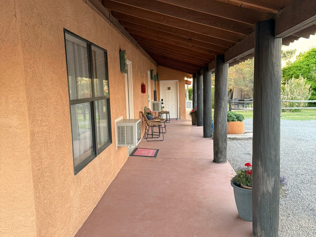 Adobe Rose Inn主图