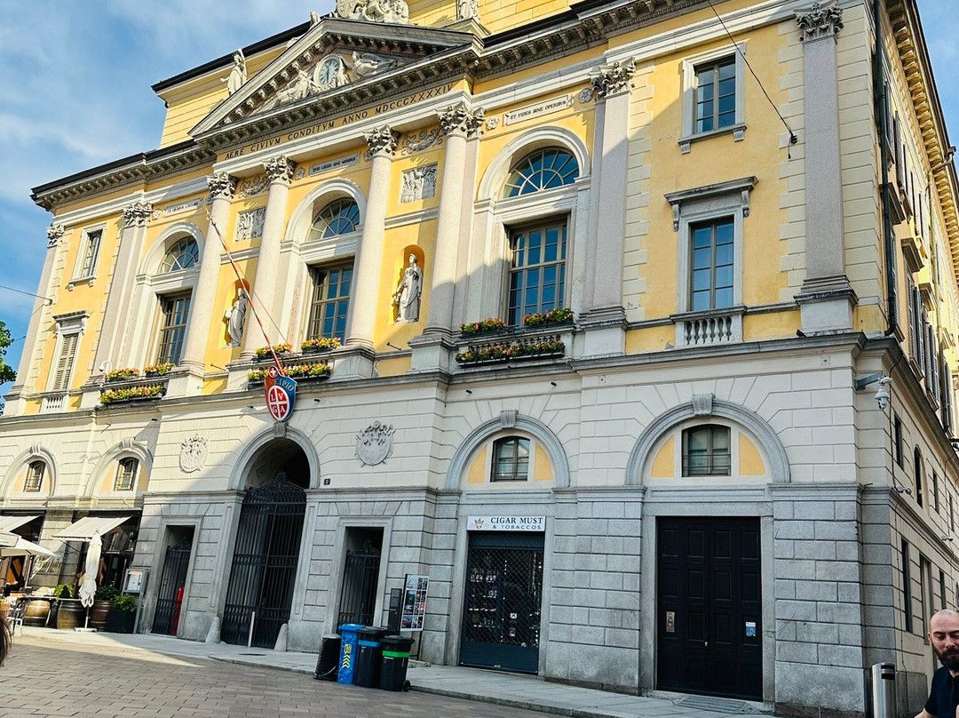 Piazza della Riforma-卢加诺必去景点