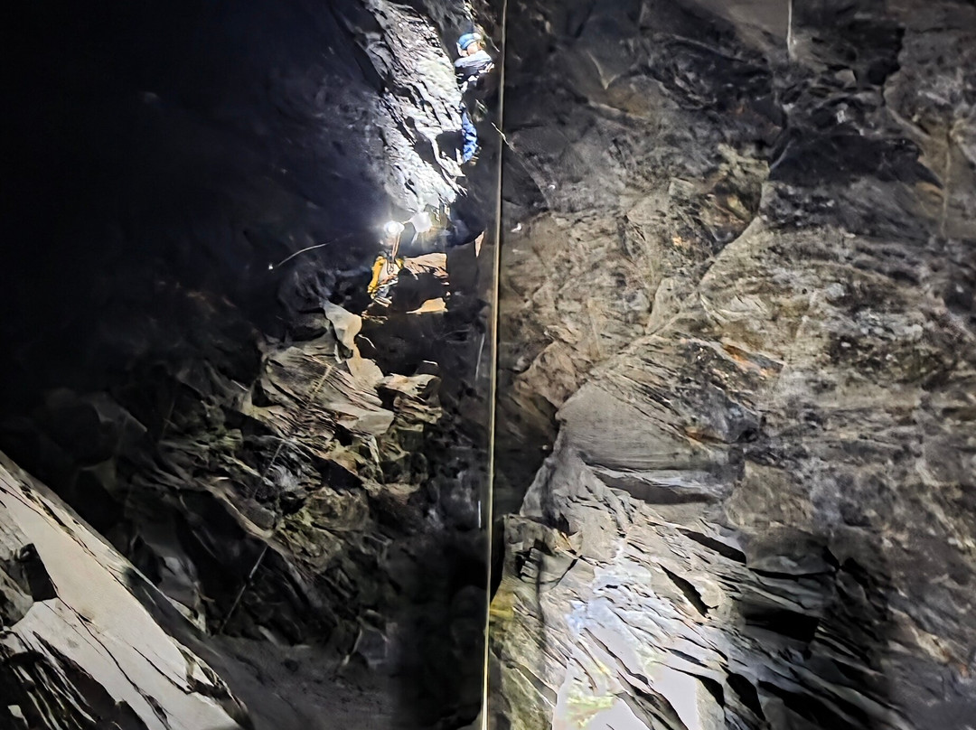 Go Below Underground Adventures景点图片