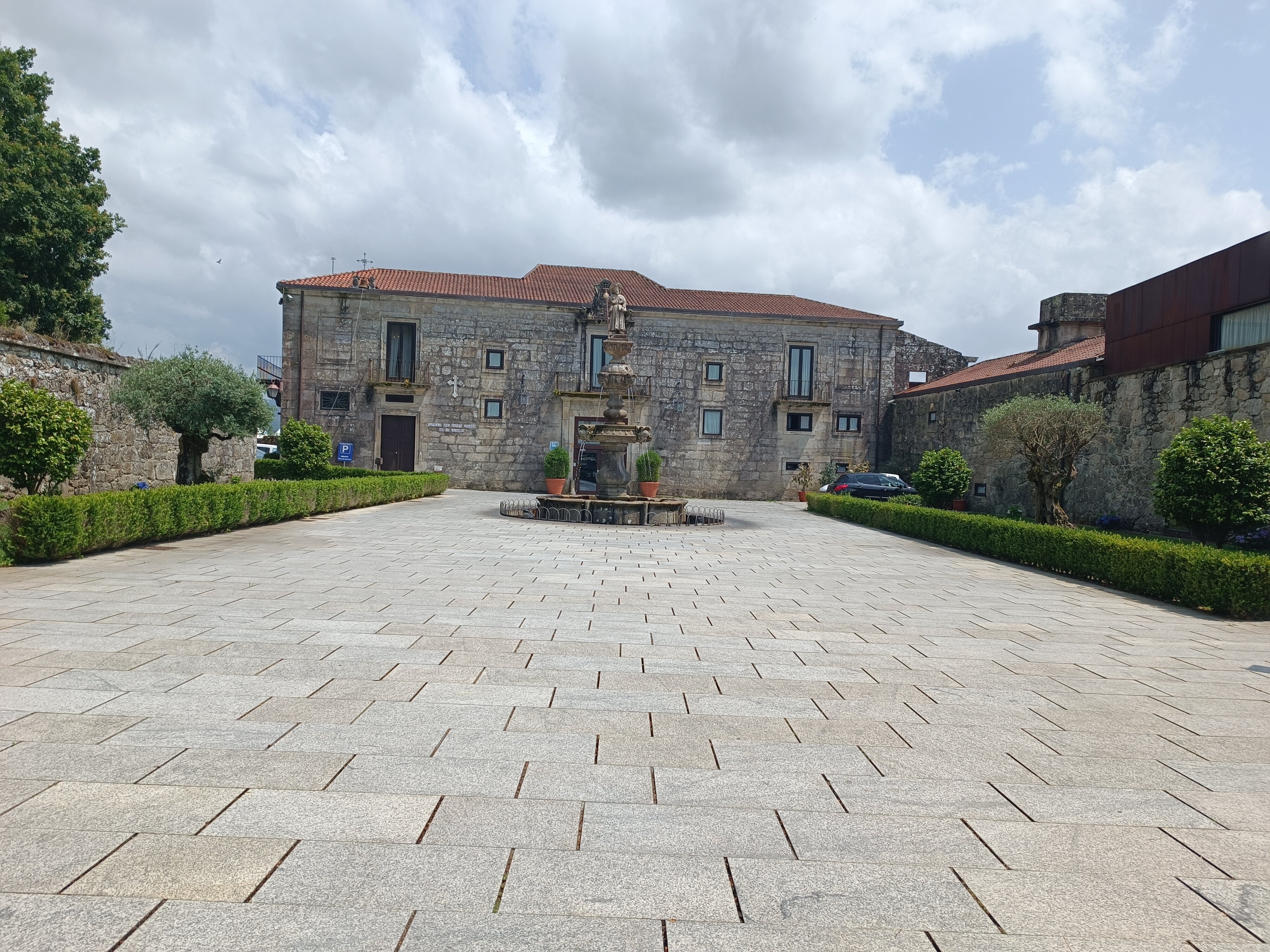 Pazo De Lestrove-官方