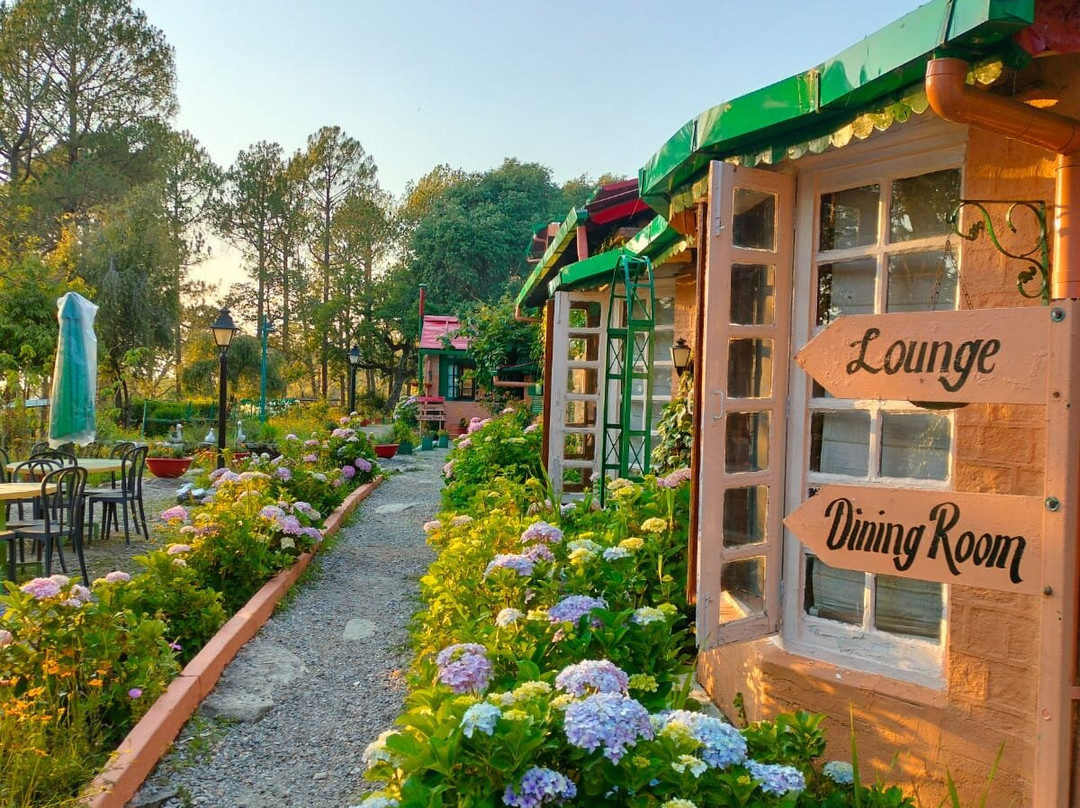 West View Hotel主图