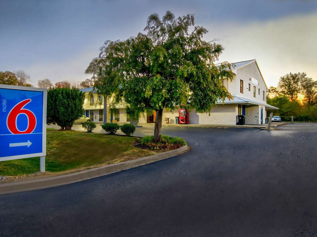 Motel 6 Jeffersonville, In - Louisville