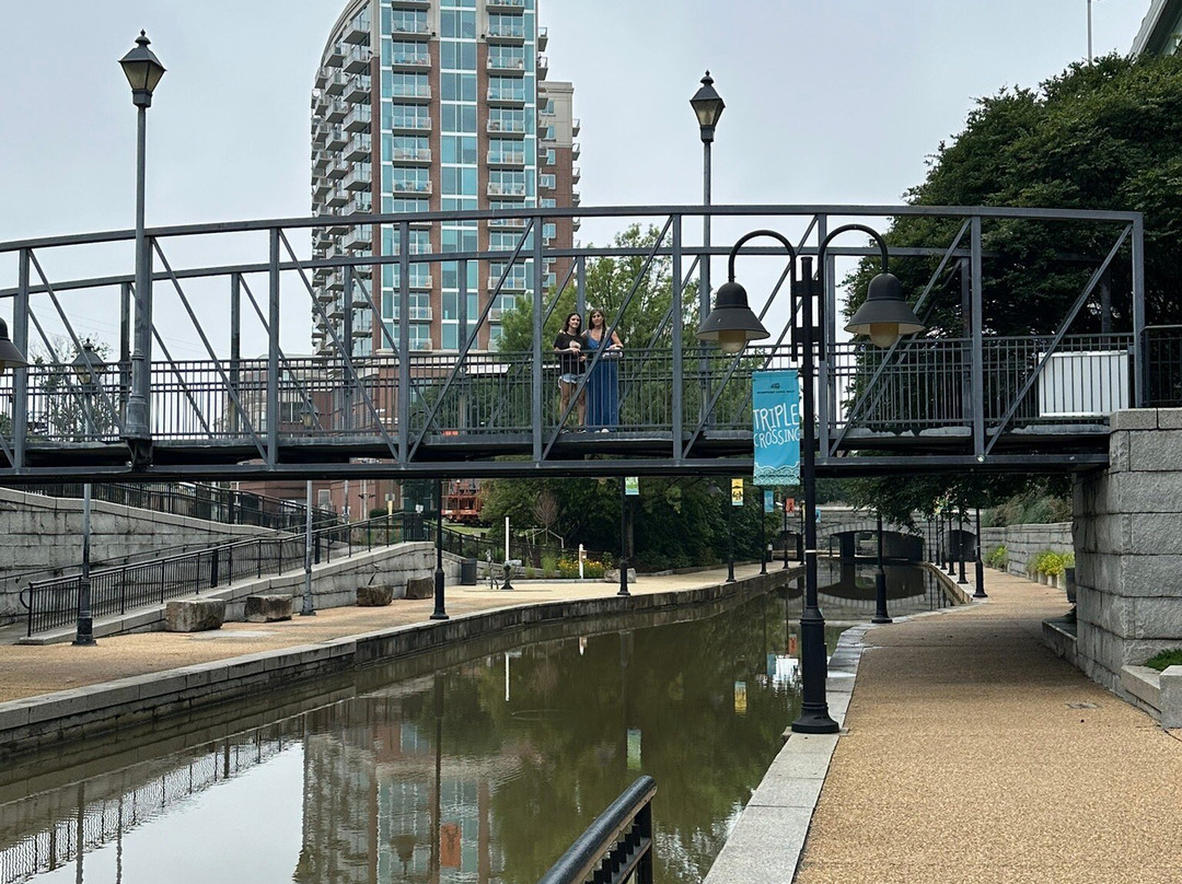 Canal Walk-里士满必去景点