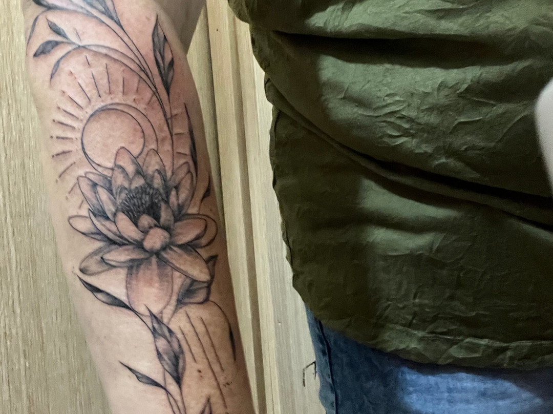 Mikiel Tattoo Studio-梅雷赫必去景点