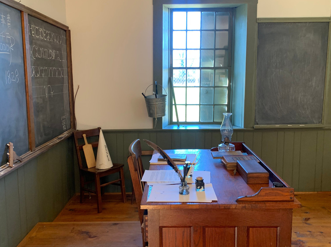 Old Stone Schoolhouse Museum-Fairhaven必去景点