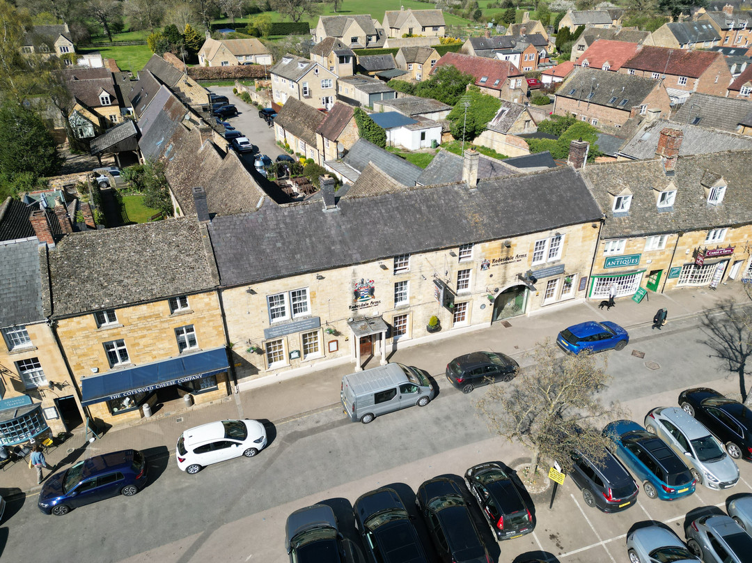 雷德斯代尔纹章酒店