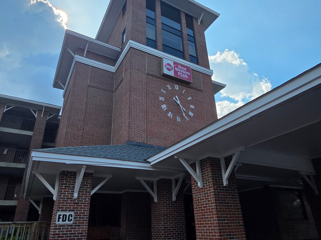 Best Western Plus Coastline Inn主图