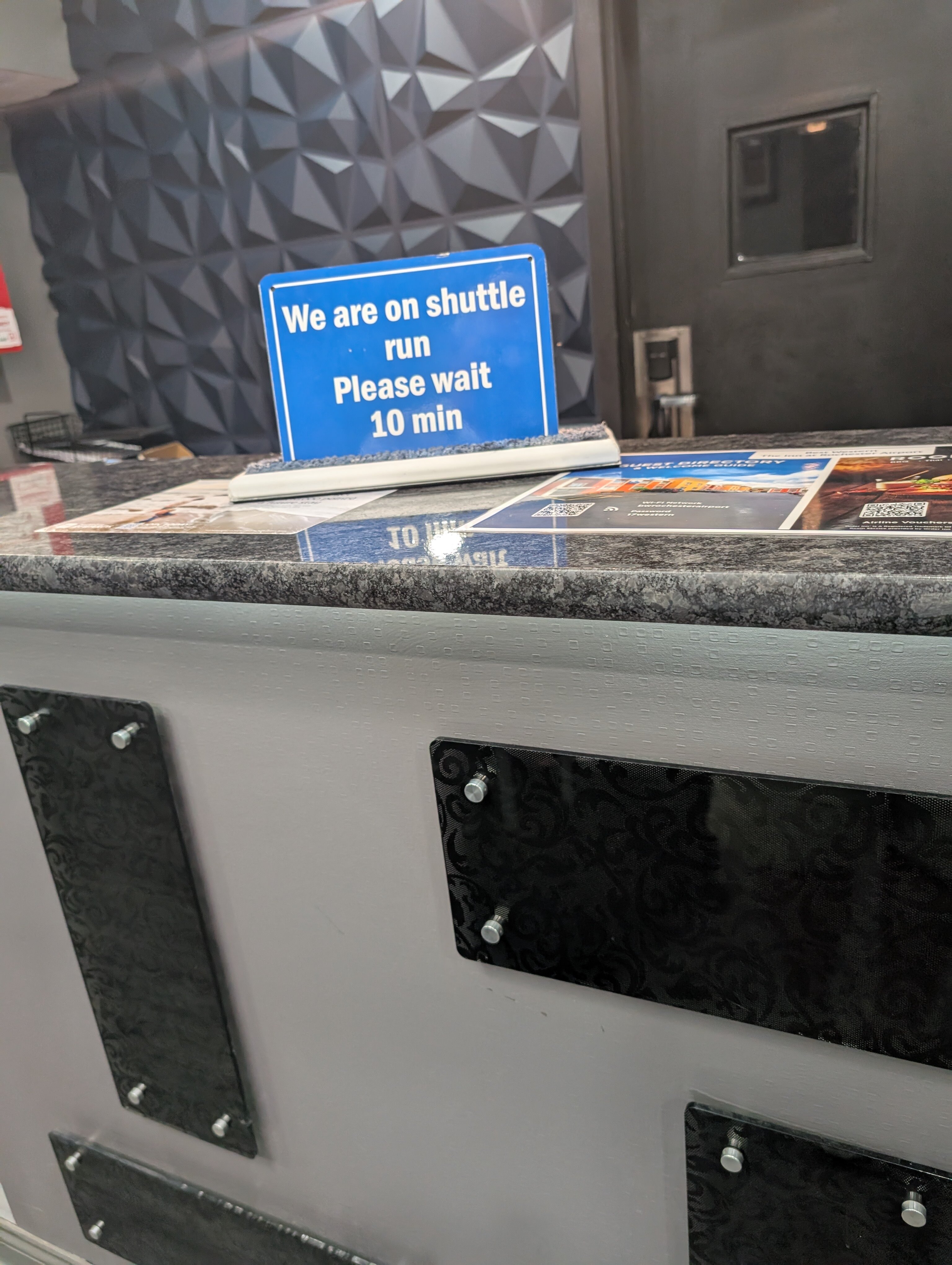 Best Western The Inn At Rochester Airport-浴室