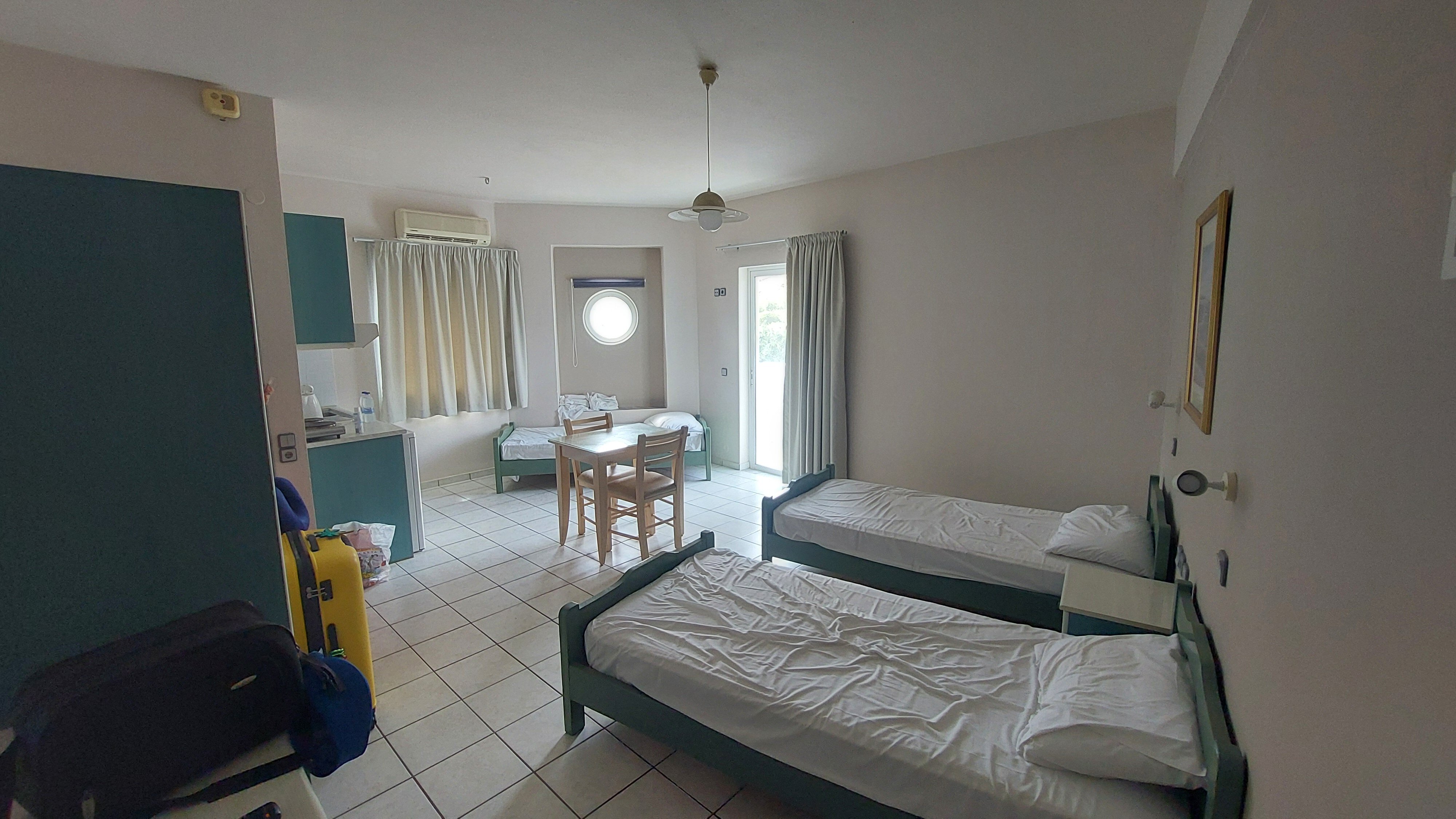 Athena Apartments-客卧