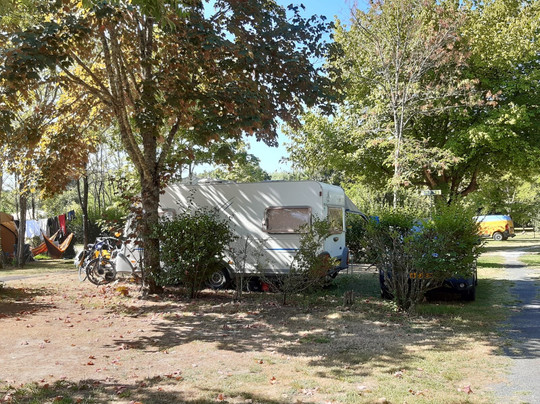 Au Jardin Près de l'Océan主图