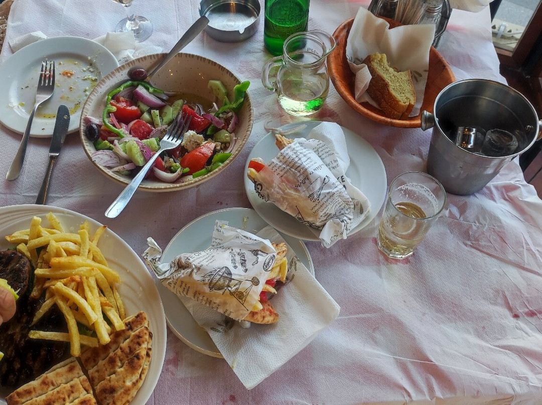 Paralia Arkoudi-Arkoudi必去景点