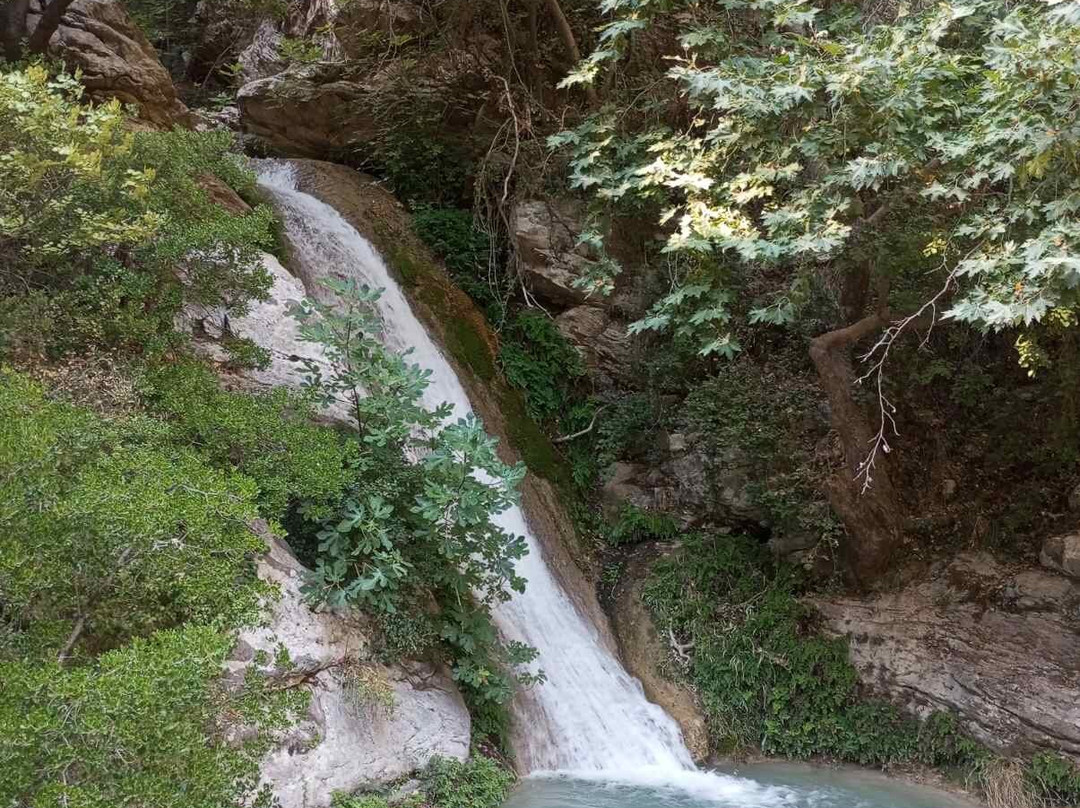 Neda Waterfalls-Stomio必去景点