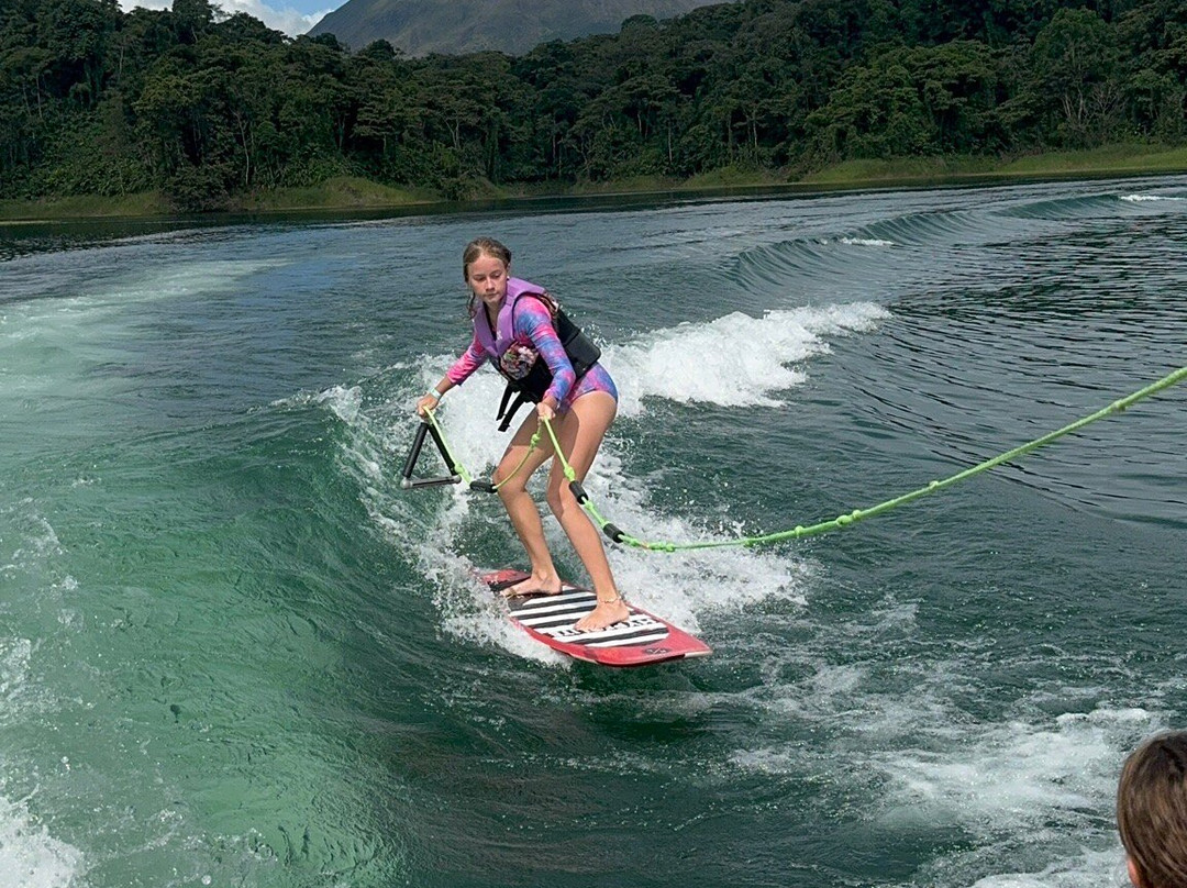 Volcano Watersports. Wakeboard, Wakesurf, Waterski, Tubing.-福德圣卡洛斯必去景点