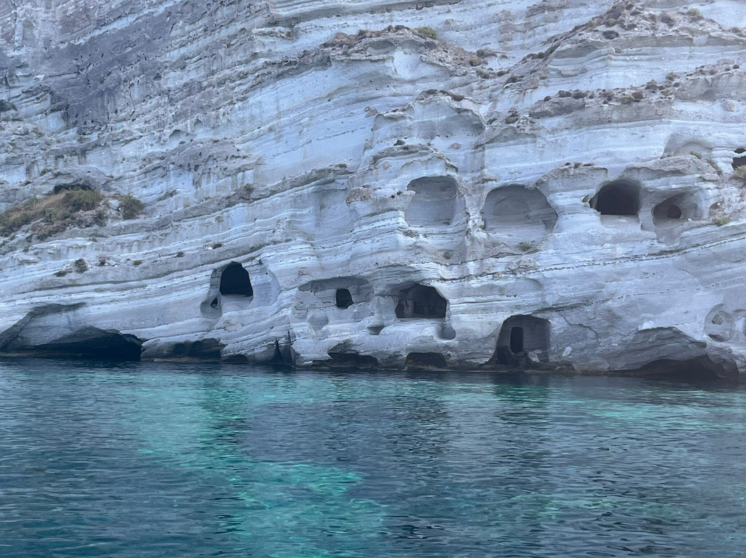 Aquatta Yachts-Adamas必去景点