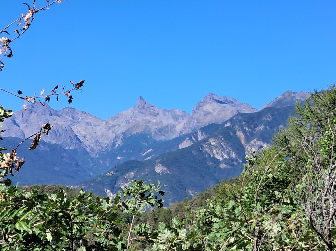 Cascata d'Arlaz-Challand Saint Anselme必去景点