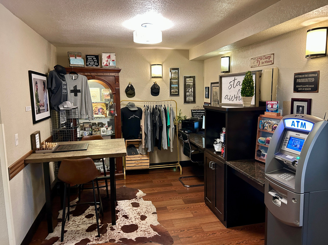 Roosevelt Inn & Suites主图