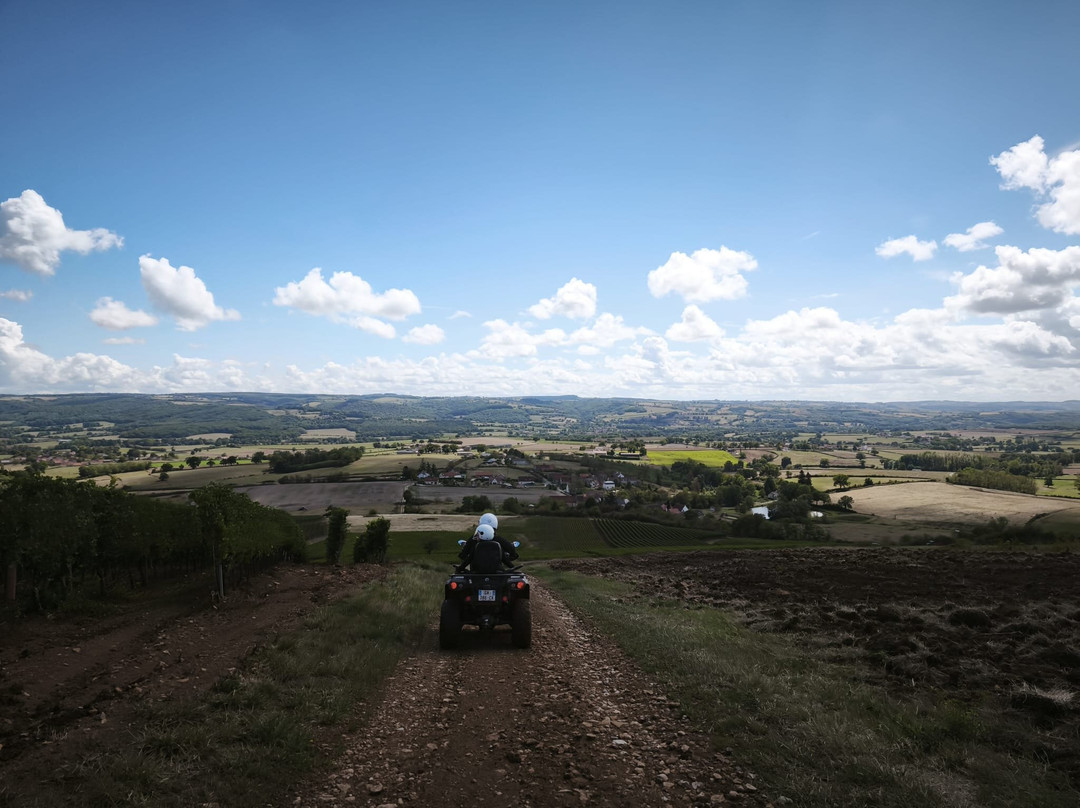 Quad Vignes et Chateaux-Couches必去景点