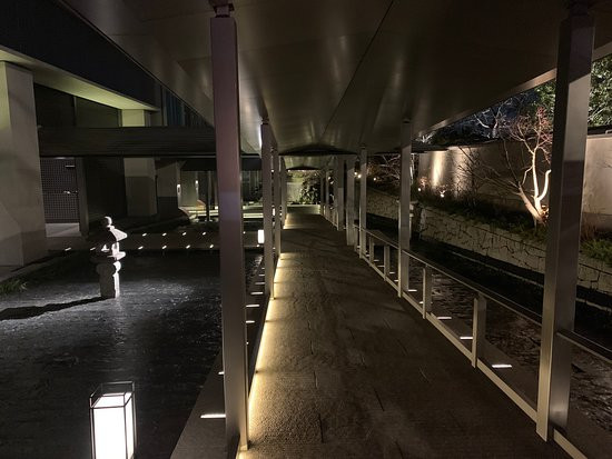 京都丽思卡尔顿酒店主图