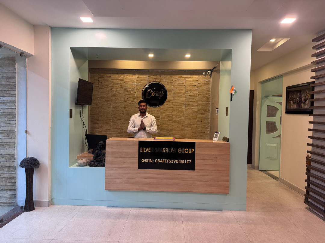 Cozy Pine Kanatal Hotel