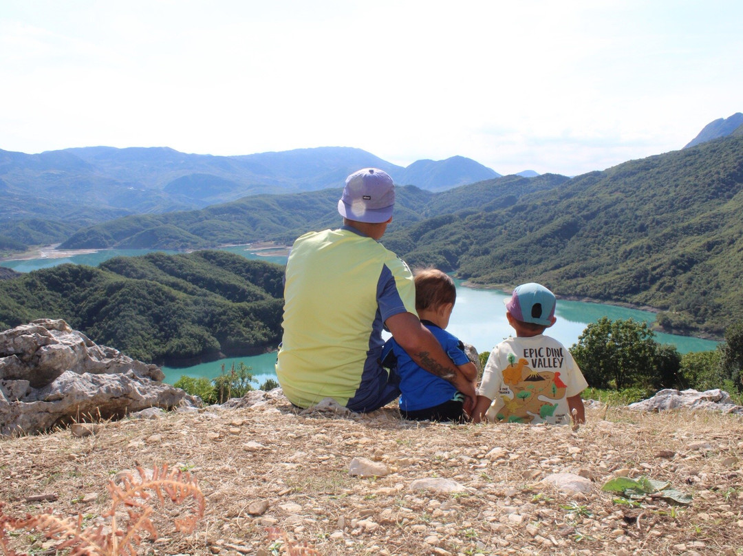 Lake Bovilla-Tirana County必去景点