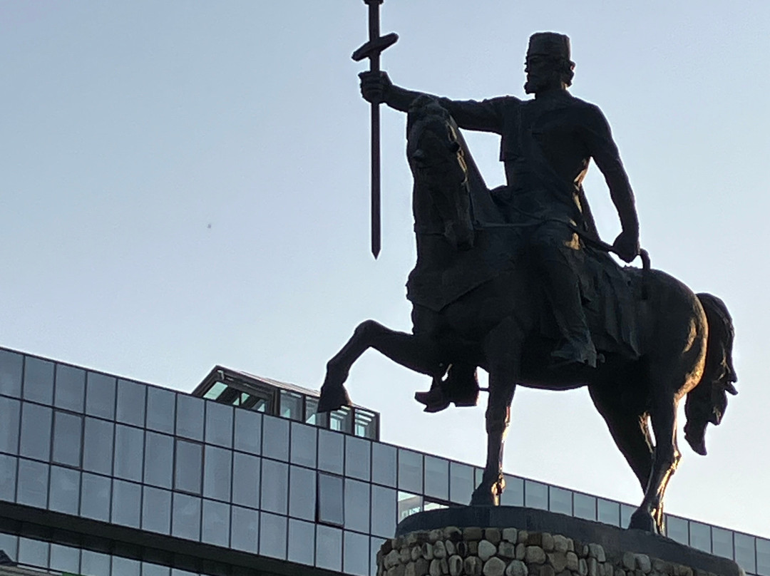Monument to Heraclius II-Telavi必去景点