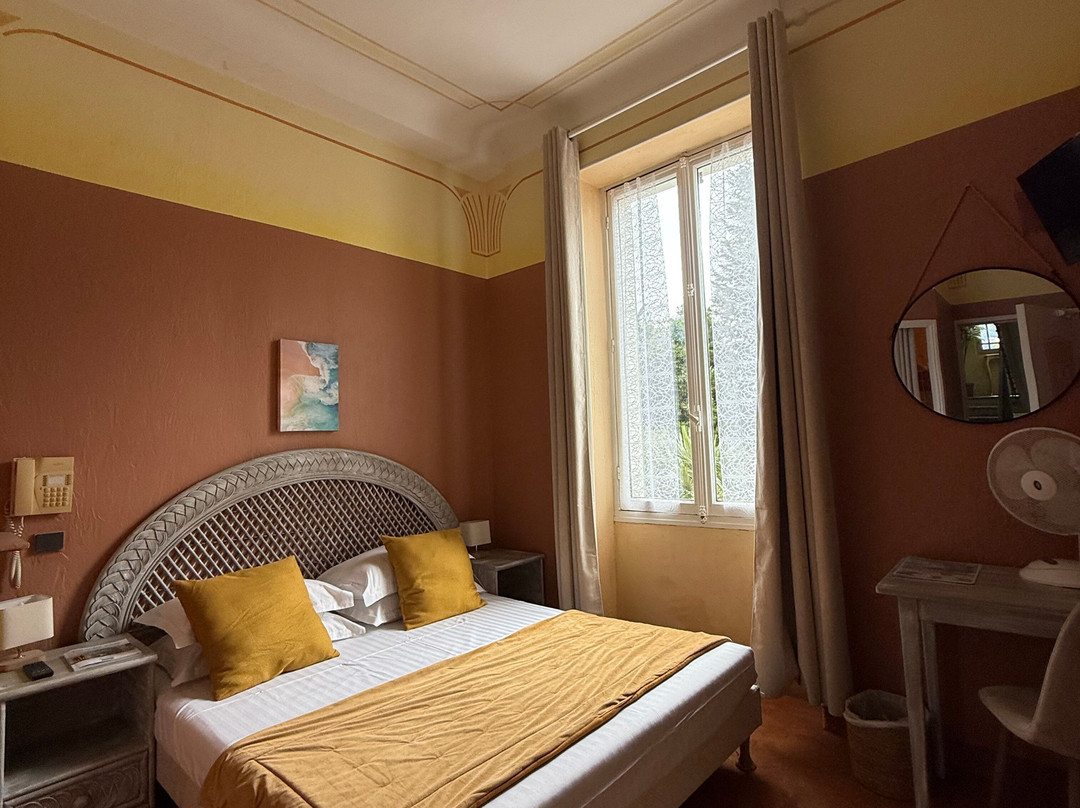 米拉玛尔酒店主图