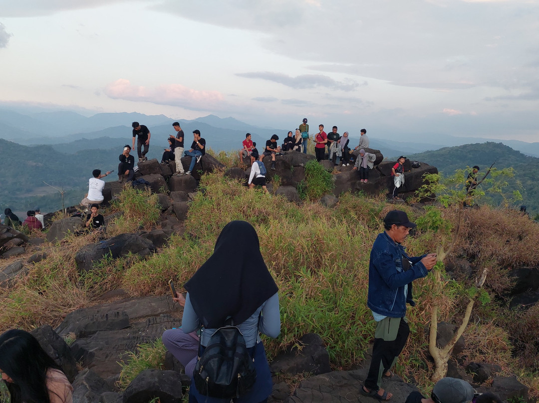 Trekking MT. Bulusaukang Near Makassar-Benteng Gajah必去景点