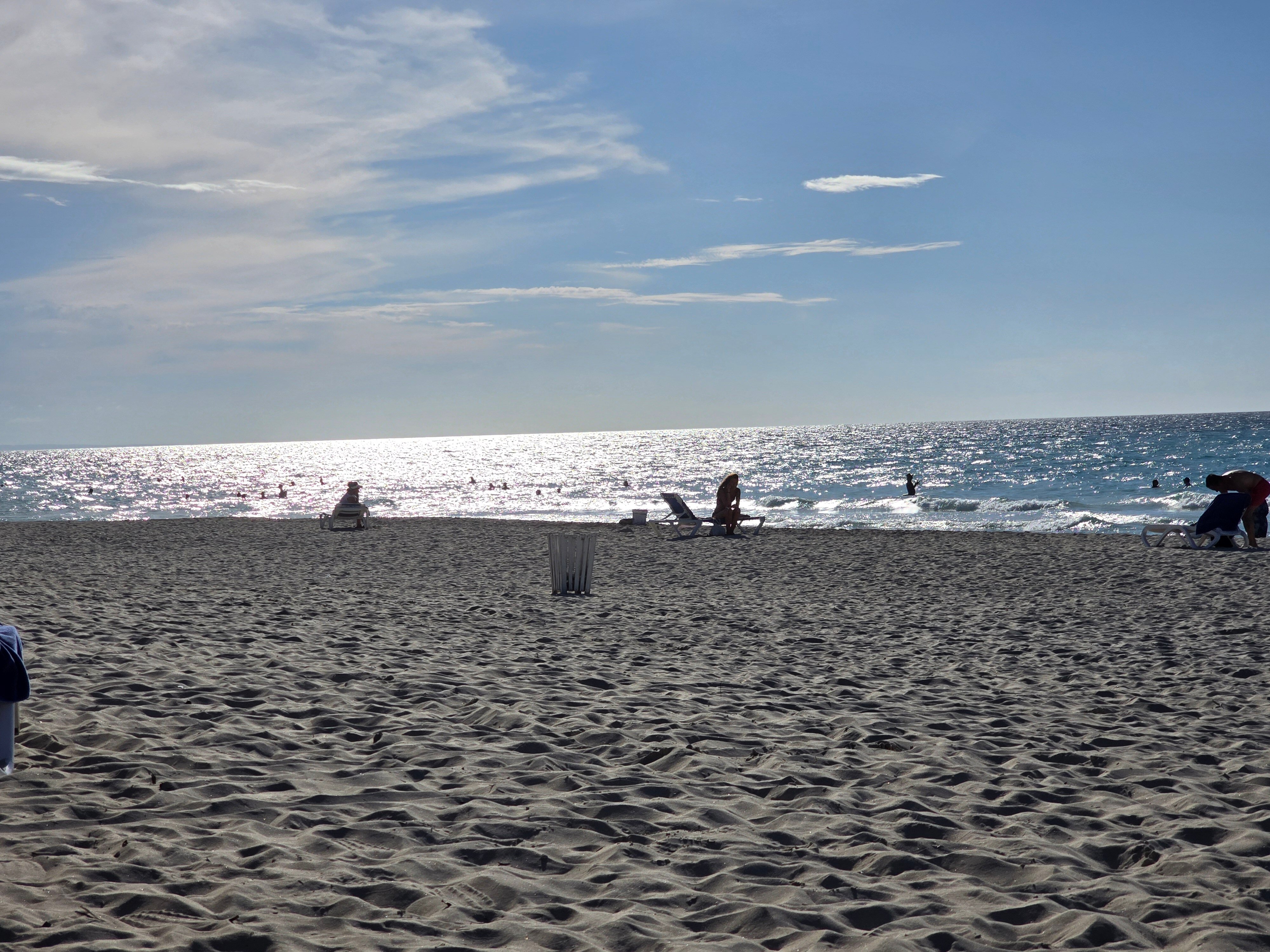 Starfish Cuatro Palmas-泳池