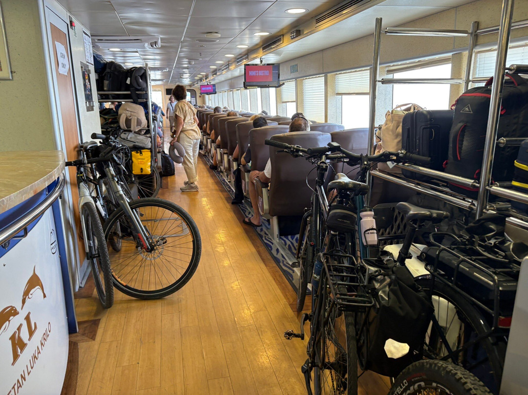 Krilo Ferry-Krilo Jesenice必去景点