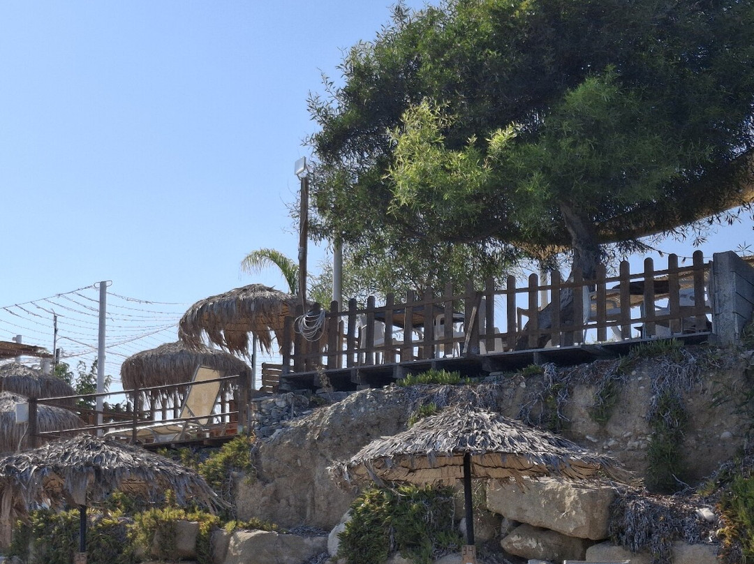 Akakia Beach Bar-Agios Theodoros必去景点