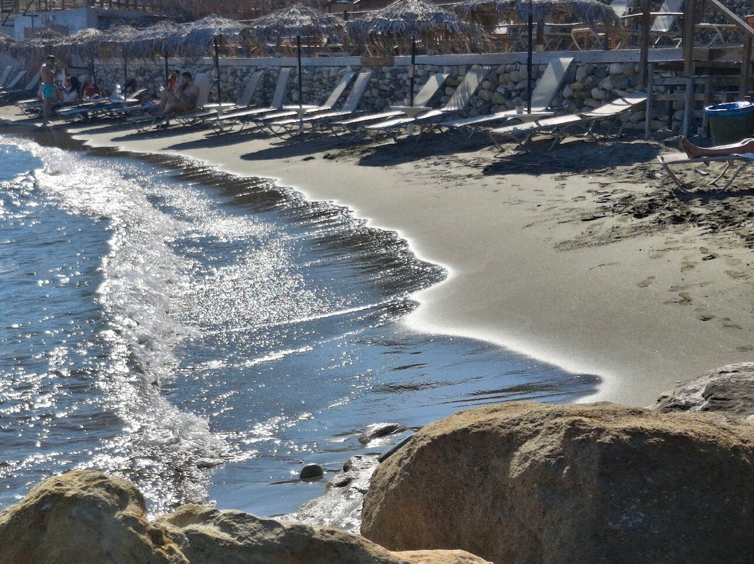 Akakia Beach Bar-Agios Theodoros必去景点