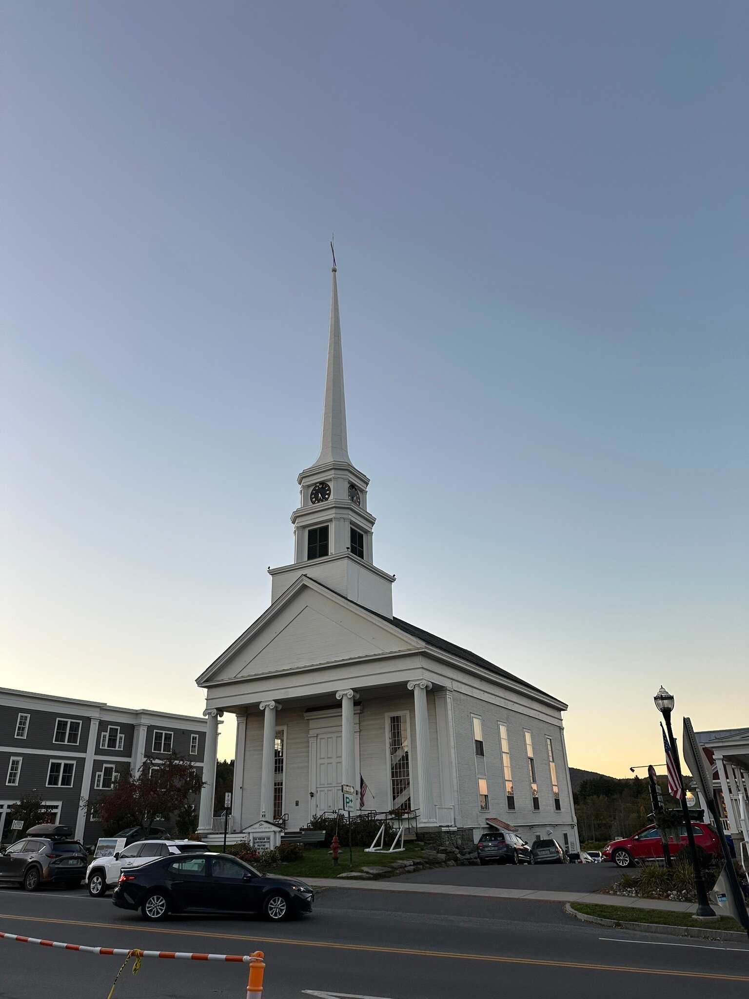 Field Guide Lodge-官方