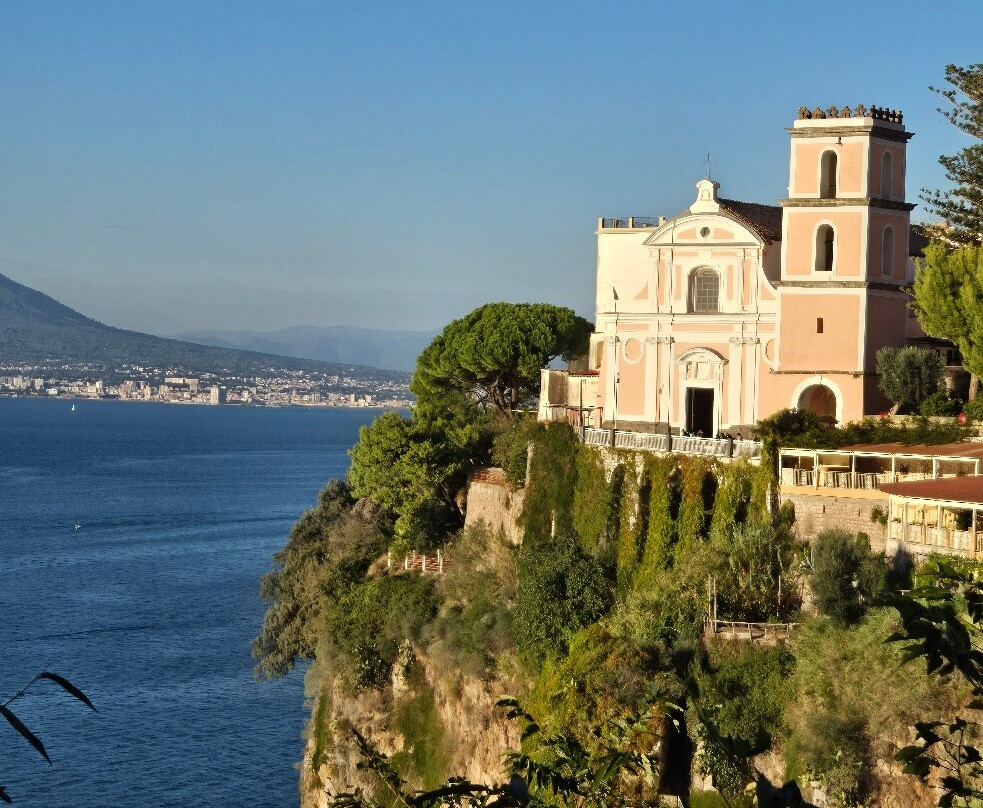 Chiesa della Santissima Annunziata-维克艾库塞必去景点