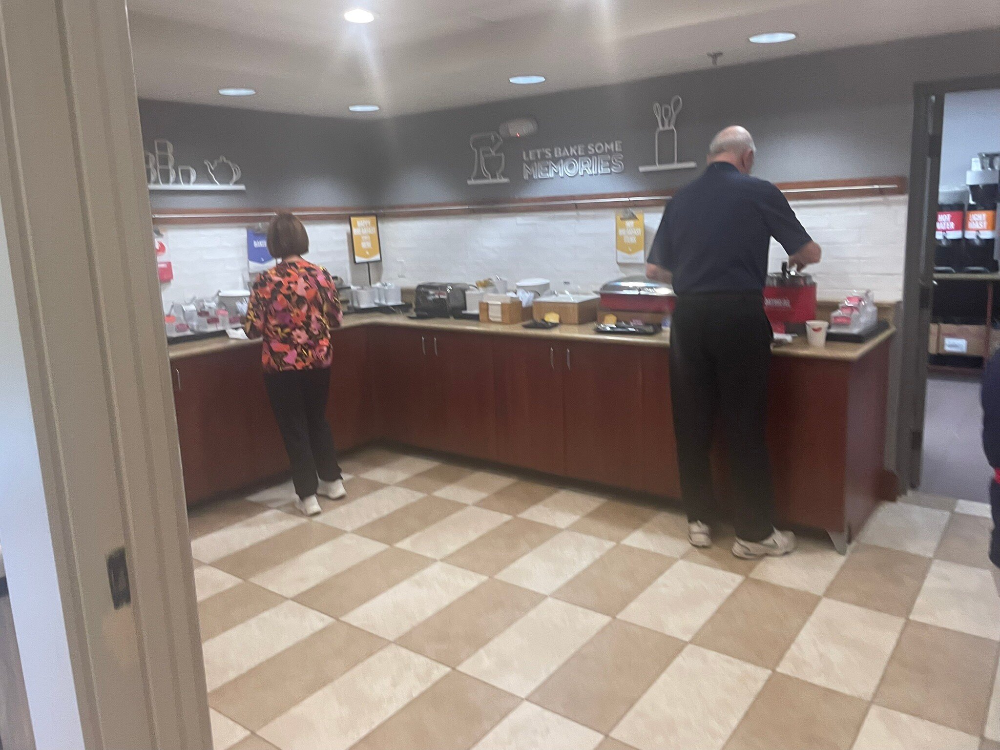 怀特河路口希尔顿恒庭酒店-官方