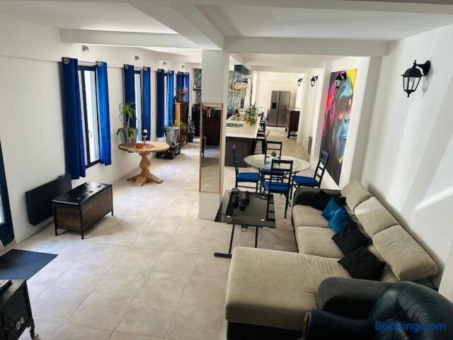 Maison DEBES
